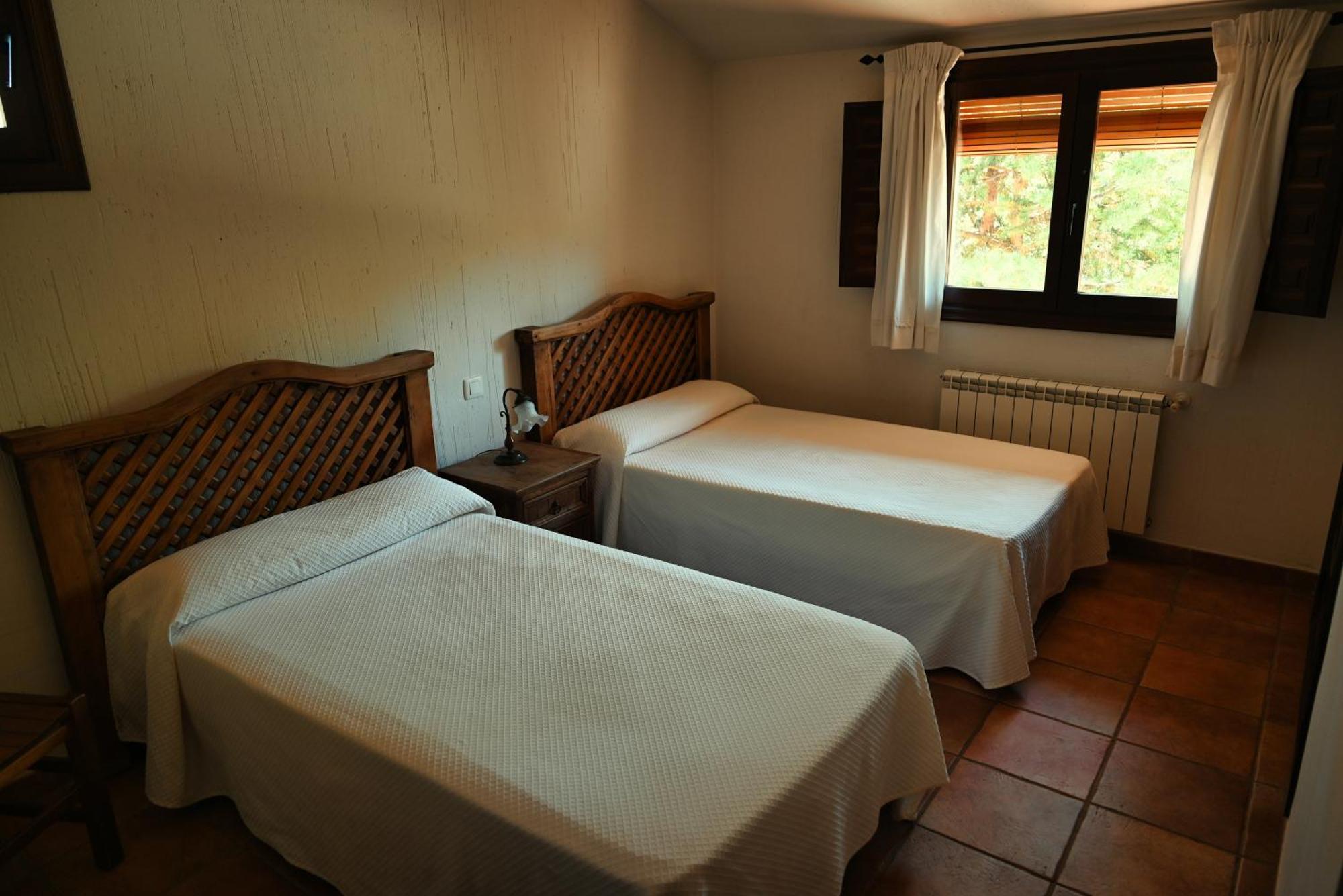 Casa Rural Nelia บีญัลบา เด ลาเซียร์รา ภายนอก รูปภาพ